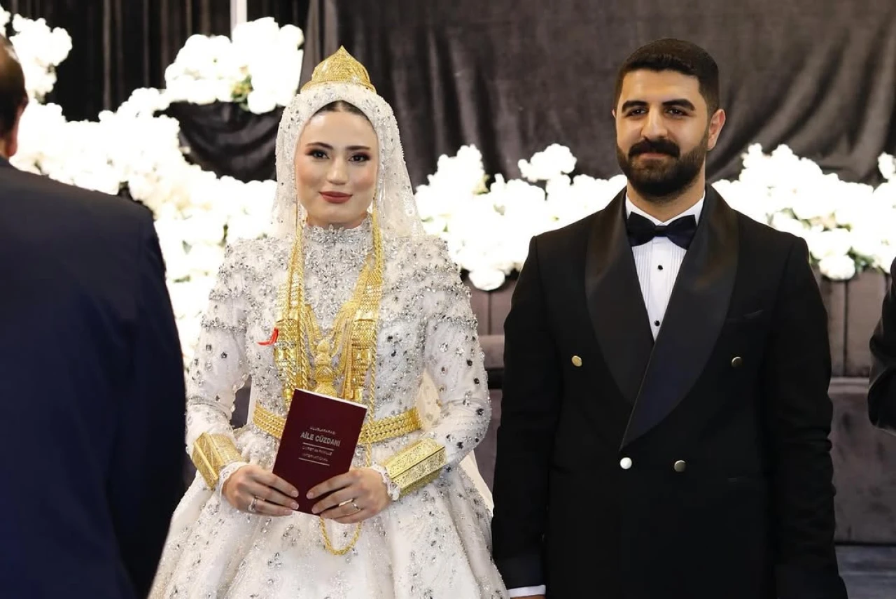 Aydınlık Ailesinin Mutlu Günü
