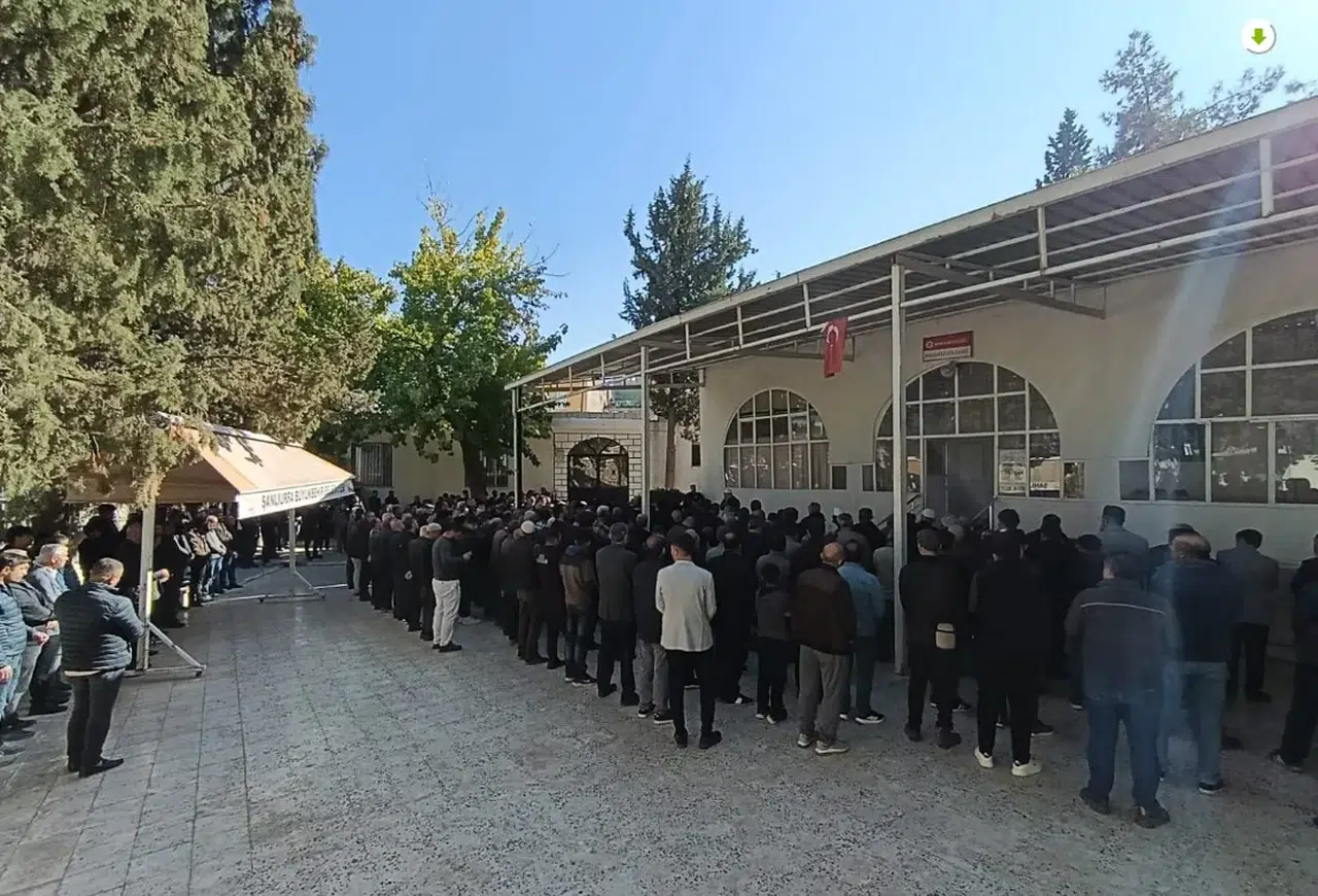 Bozova’da 15 Yaşındaki Genç Hayatını Kaybetti