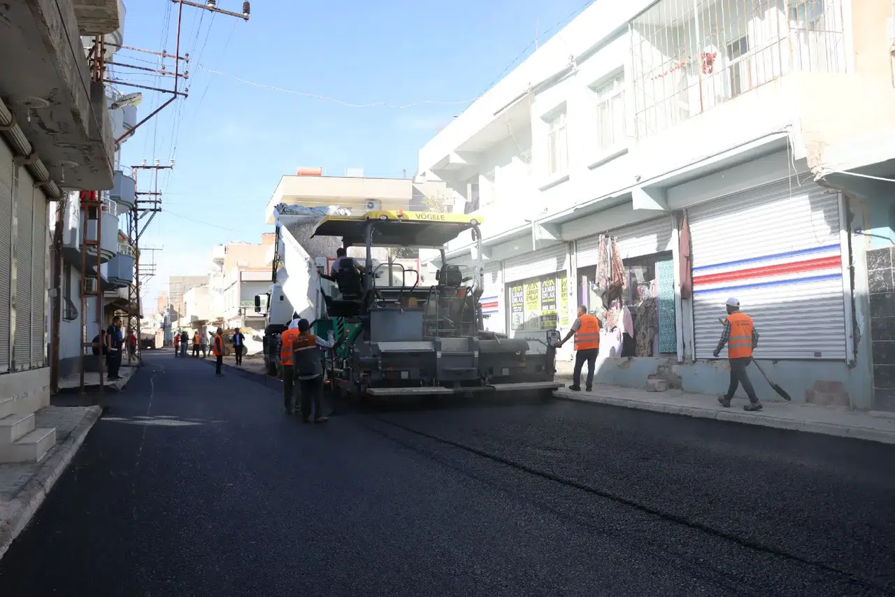 Büyükşehir’den Ceylanpınar’da Karayolları Standartlarında Asfalt