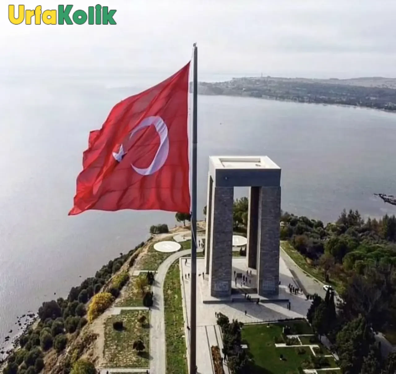 Şanlıurfa'da Çanakkale Zaferi'nin 107. yılında şehitler dualarla anıldı.
