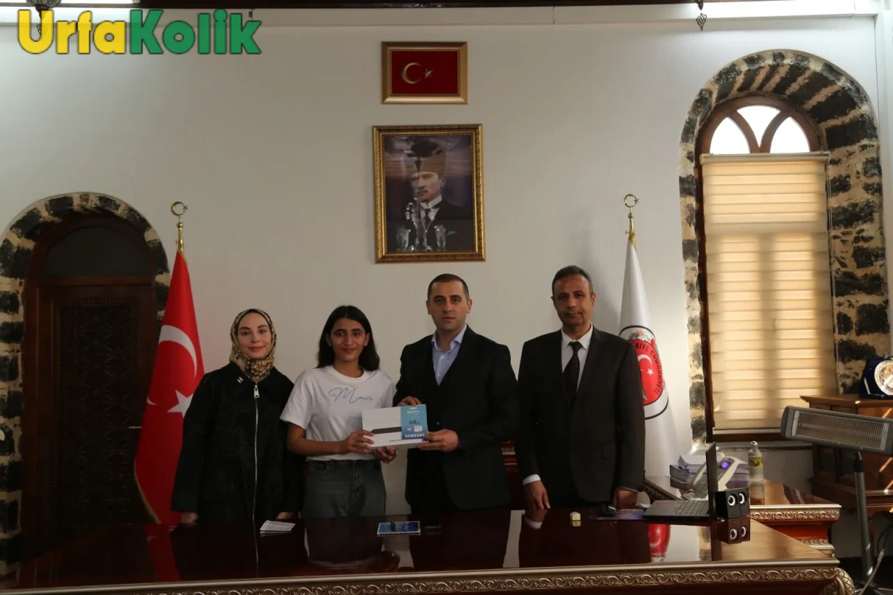 Şanlıurfa'da İl Birincisi Seçildi: Ödül Kazanmış ve Gururlu Anılarla Doldu!