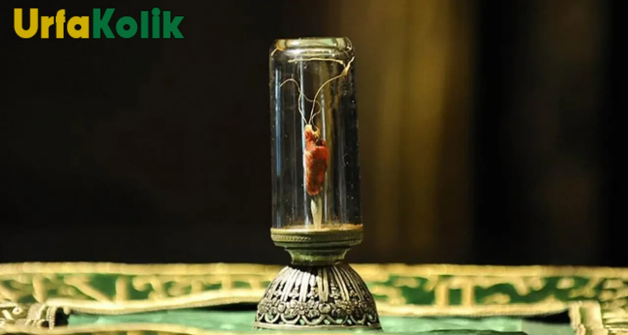 Siverek'te Sakal-ı Şerif Ziyareti, Halk  Kutsal Emaneti Ziyaret Etmek İçin Birbiriyle Yarıştı!