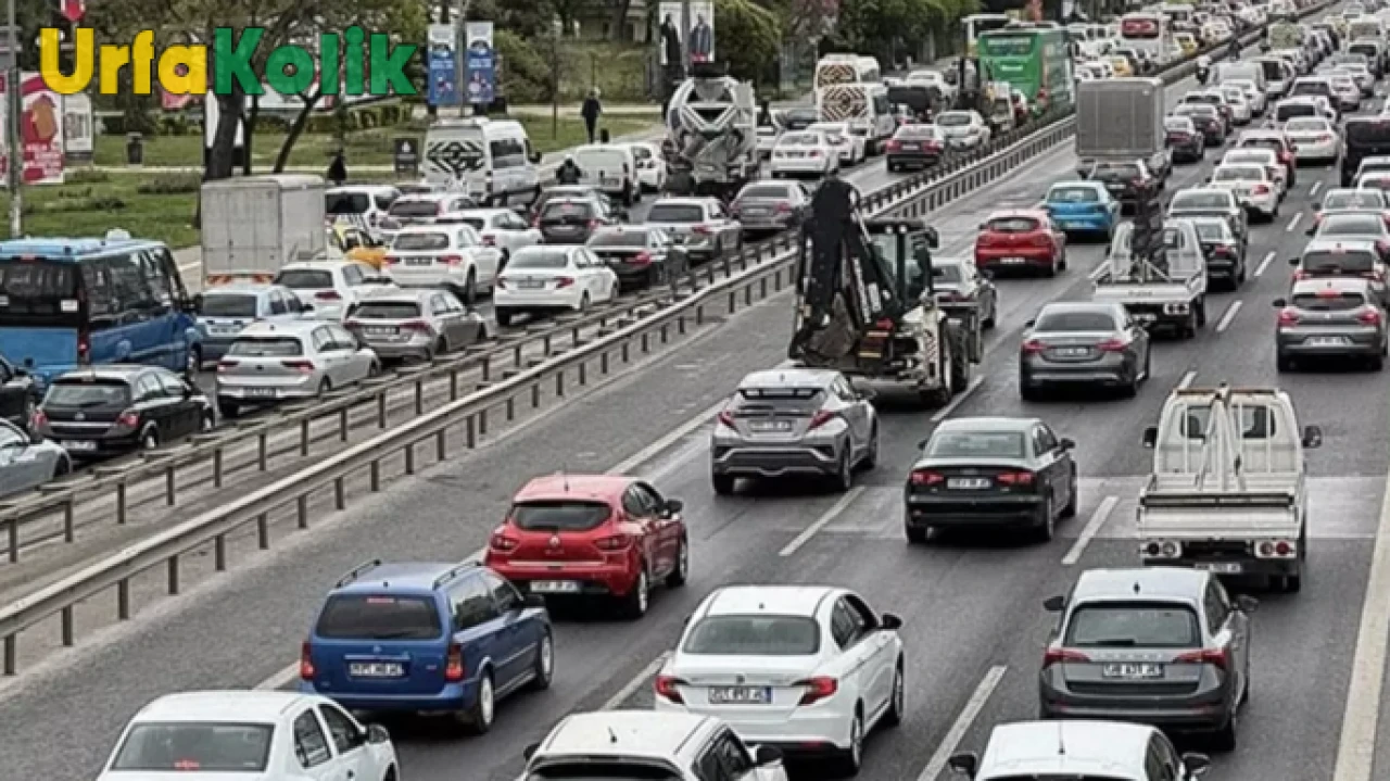 Trafik Kurallarını İhlal Eden Sürücülere Zincirleme Cezalar Yolda...