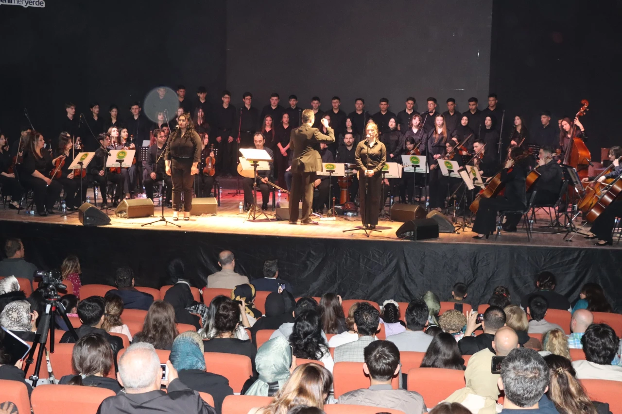 Şanlıurfa’da Âşık Veysel Ezgileri Yankılandı