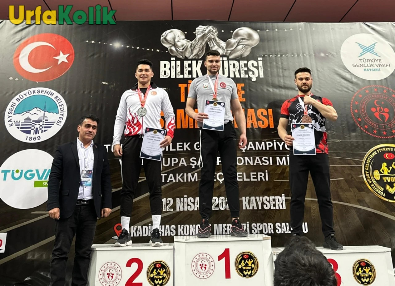 ŞANLIURFA'DA BİLEK GÜREŞİ TURNUVASI TÜRKİYE'NİN GÜCÜNÜ ORTAYA KOYDU