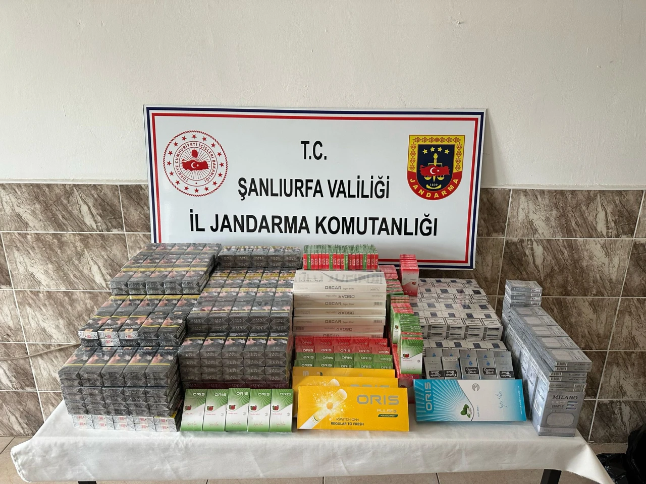 ŞANLIURFA’DA GÜMRÜK KAÇAĞI SİGARA ELE GEÇİRİLDİ