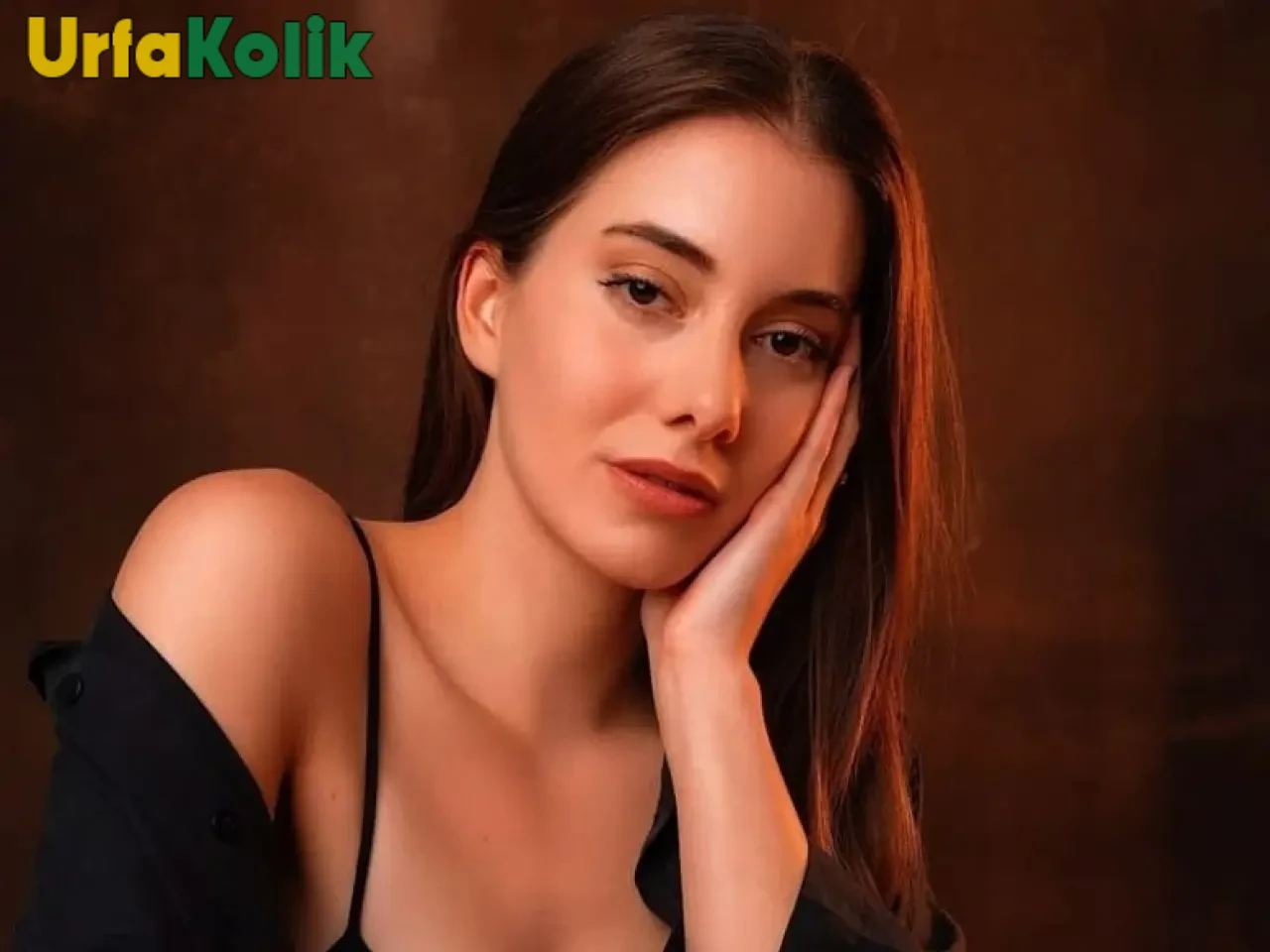 Beril Pozam Kimdir?