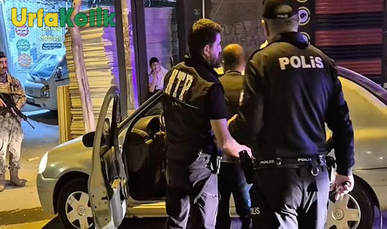 Şanlıurfa'da Narko-Alan Denetimi: Polis Ekiplerinden Şüpheli Şahıslara Sıkı Kontrol!