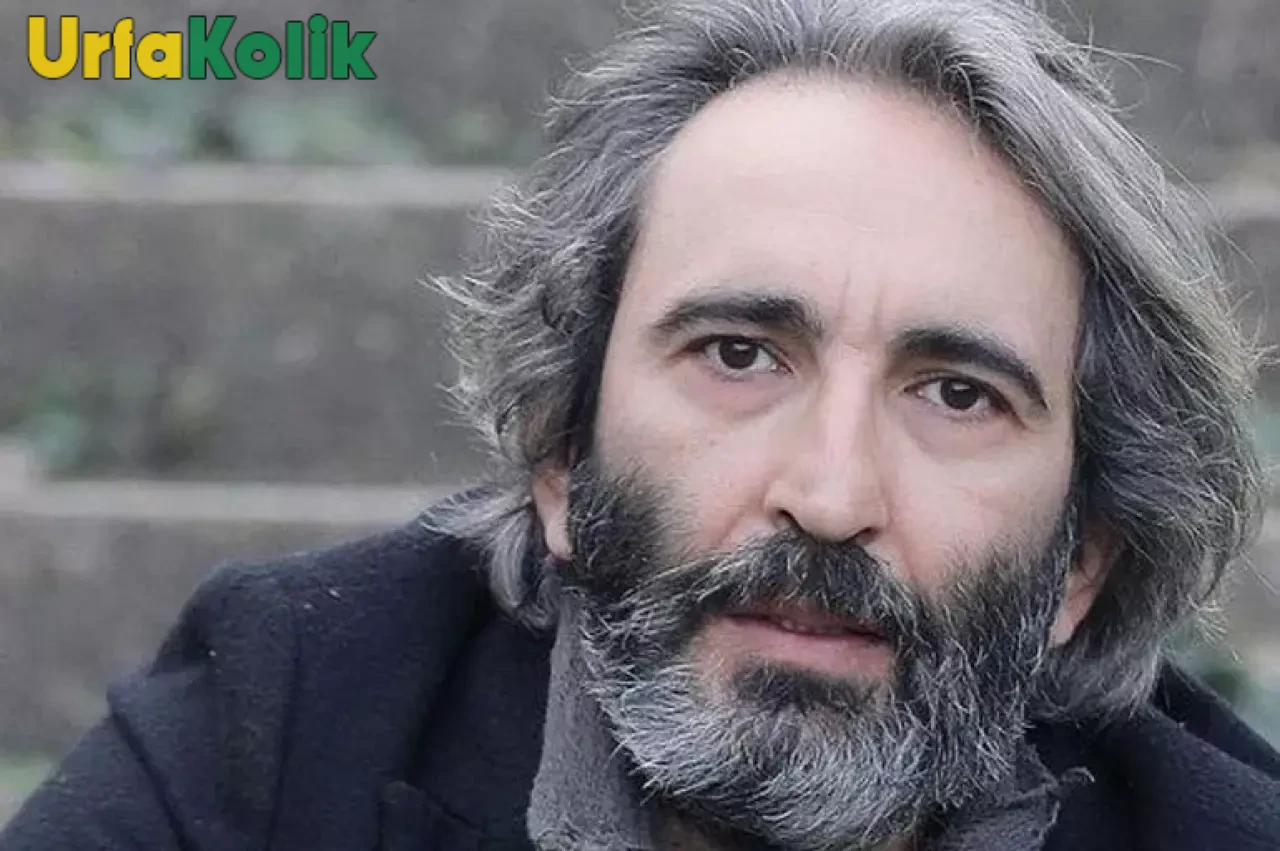 Fırat Tanış Kimdir?