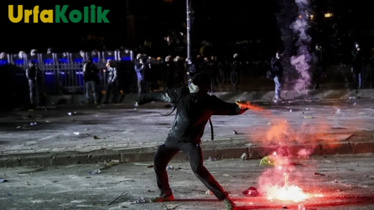 İstanbul'da düzenlenen gösterilere katılan 7 gazeteci hakkında hapis cezası!