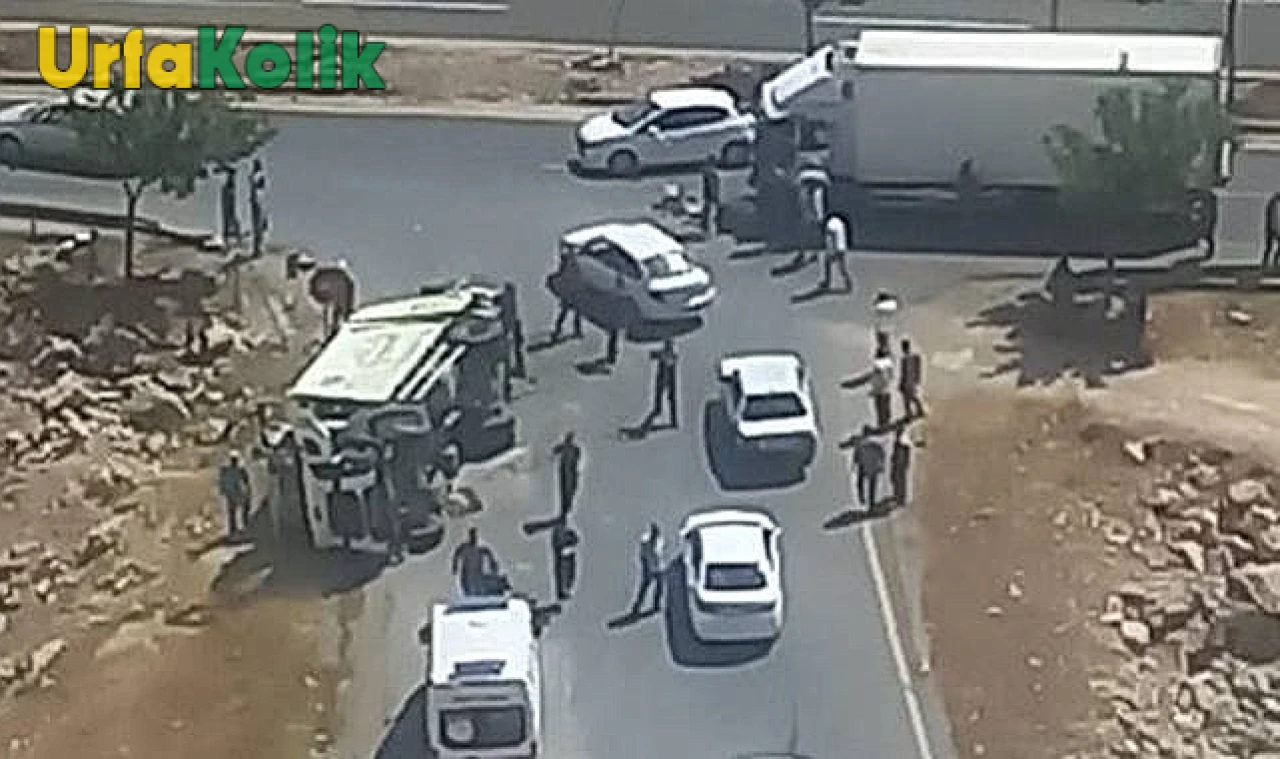 Şanlıurfa'da Çöp Kamyonu Devrildi: Tehlikeli Yol Yine Gündemde