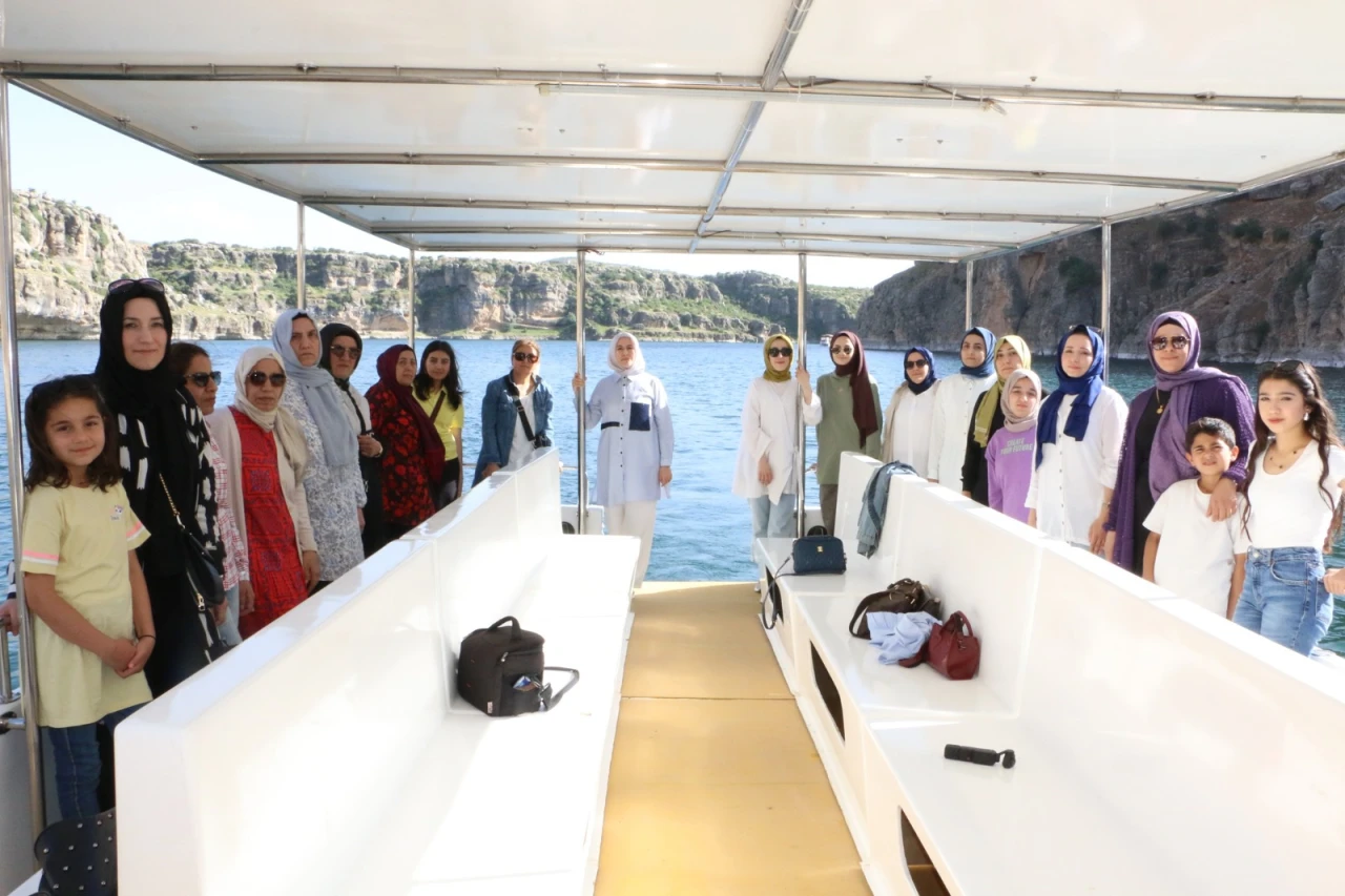 Kadın Kursiyerler Takoran Vadisi’nin Eşsiz Güzelliklerini Keşfetti