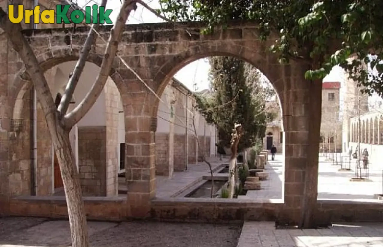 Hasan Paşa Camii'nde Şok Restorasyon: Tarihi Dokuya Zarar Verildi