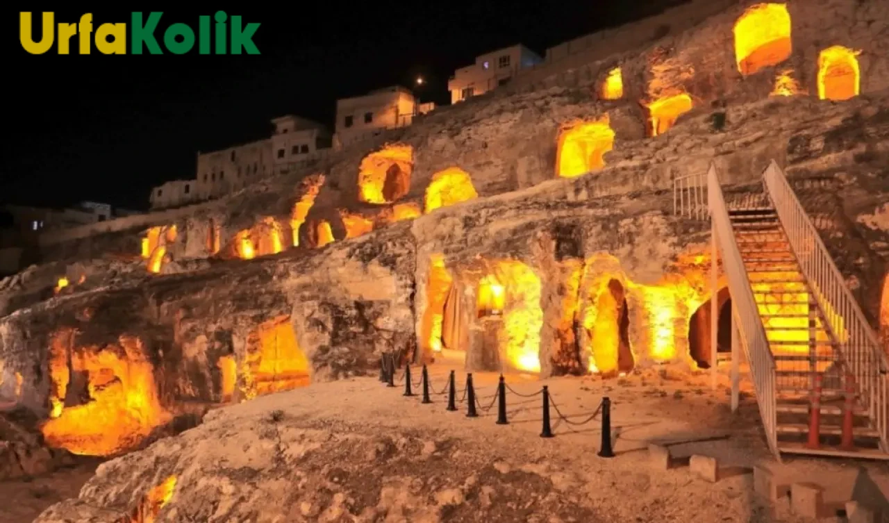 Şanlıurfa Kızılkoyun Mağaraları