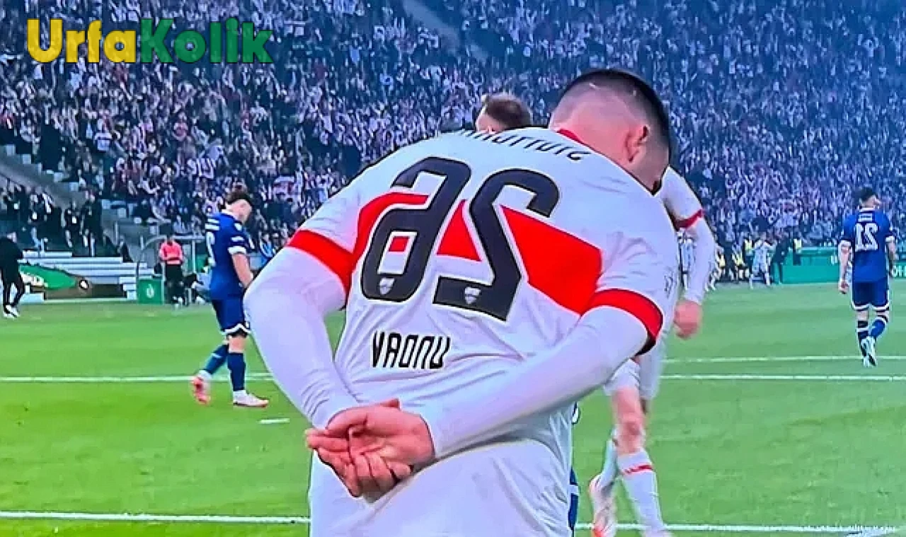 Urfalı bir futbolcu, Berlin'de attığı golle sevinci yaşadı.