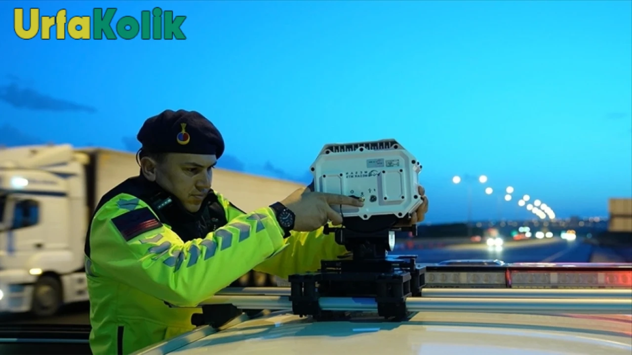 "İçişleri Bakanı Yerlikaya, Türkiye'ye yeni nesil radar sistemi "Radarsan"ı tanıttı"