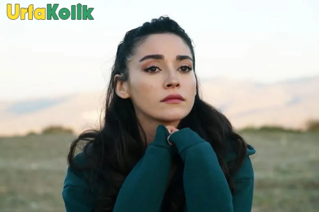 Nazlı Pınar Kaya Kimdir?