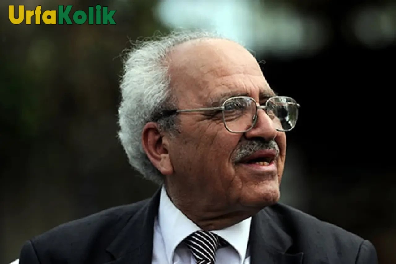 Sezai Karakoç Kimdir?