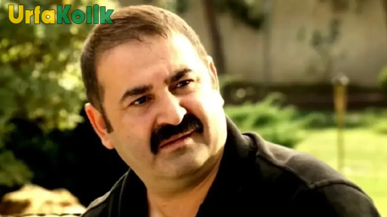 Şafak Sezer Kimdir?