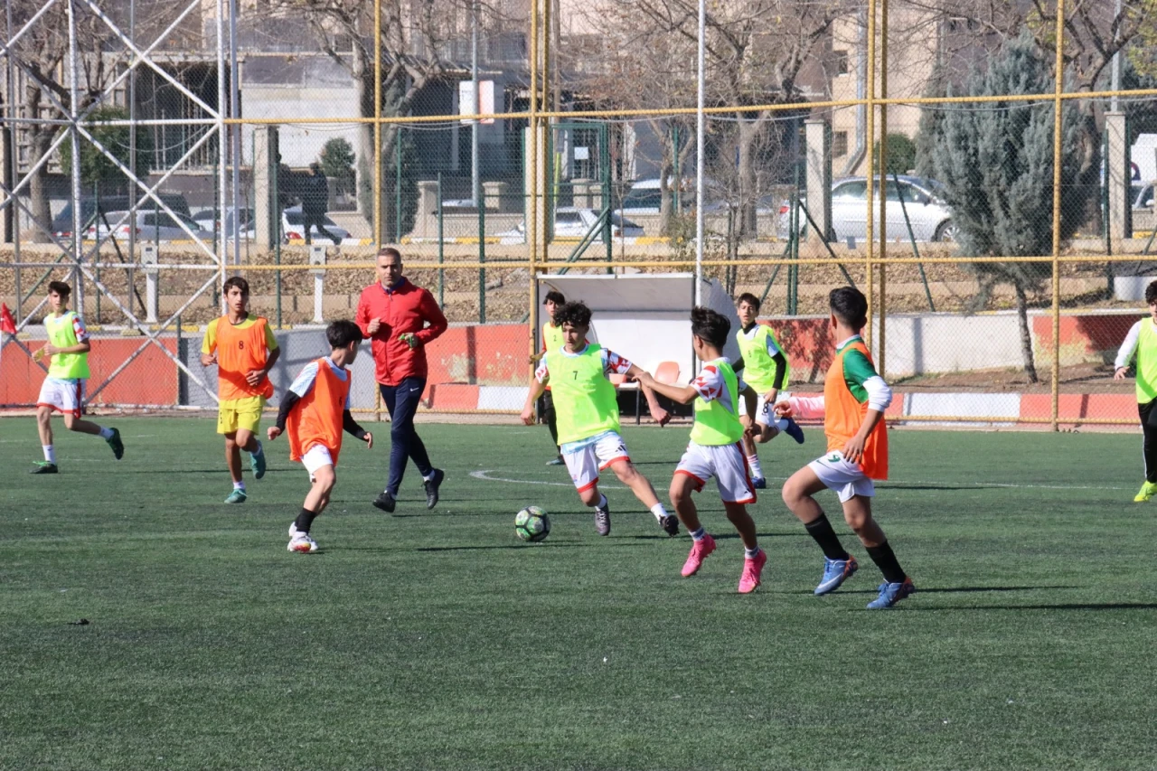 Büyükşehir, Çocukları Sanat Ve Sportif Aktivitelerle Buluşturuyor