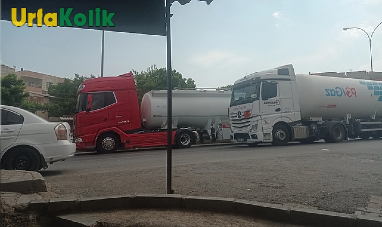 Tırların İşgali Altındaki İlçede Can Güvenliği Tehlikede!