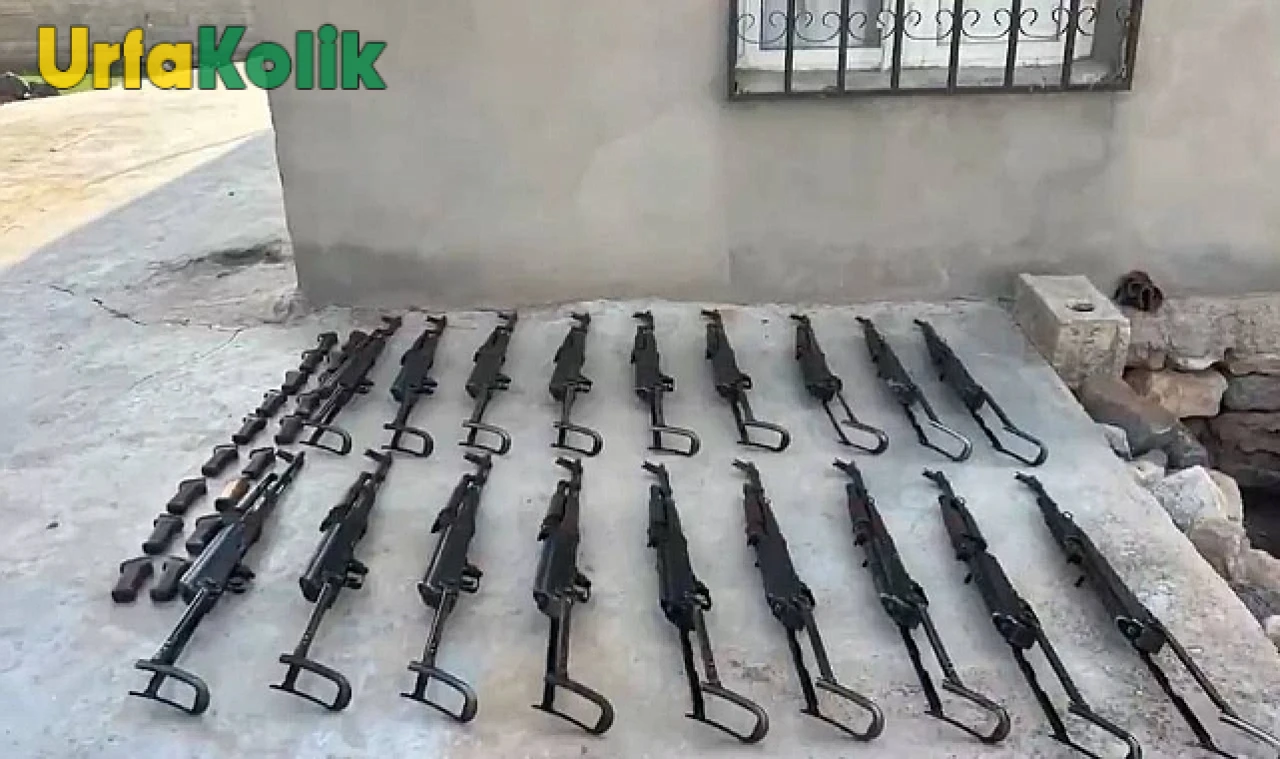 Urfa'da 18 adet Kalaşnikof ve büyük miktarda silah ile mühimmat ele geçirildi.