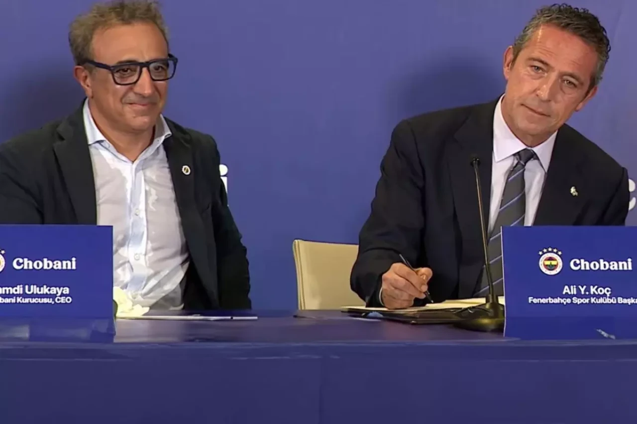 Fenerbahçe, Chobani İle Resmi İmzayı Attı