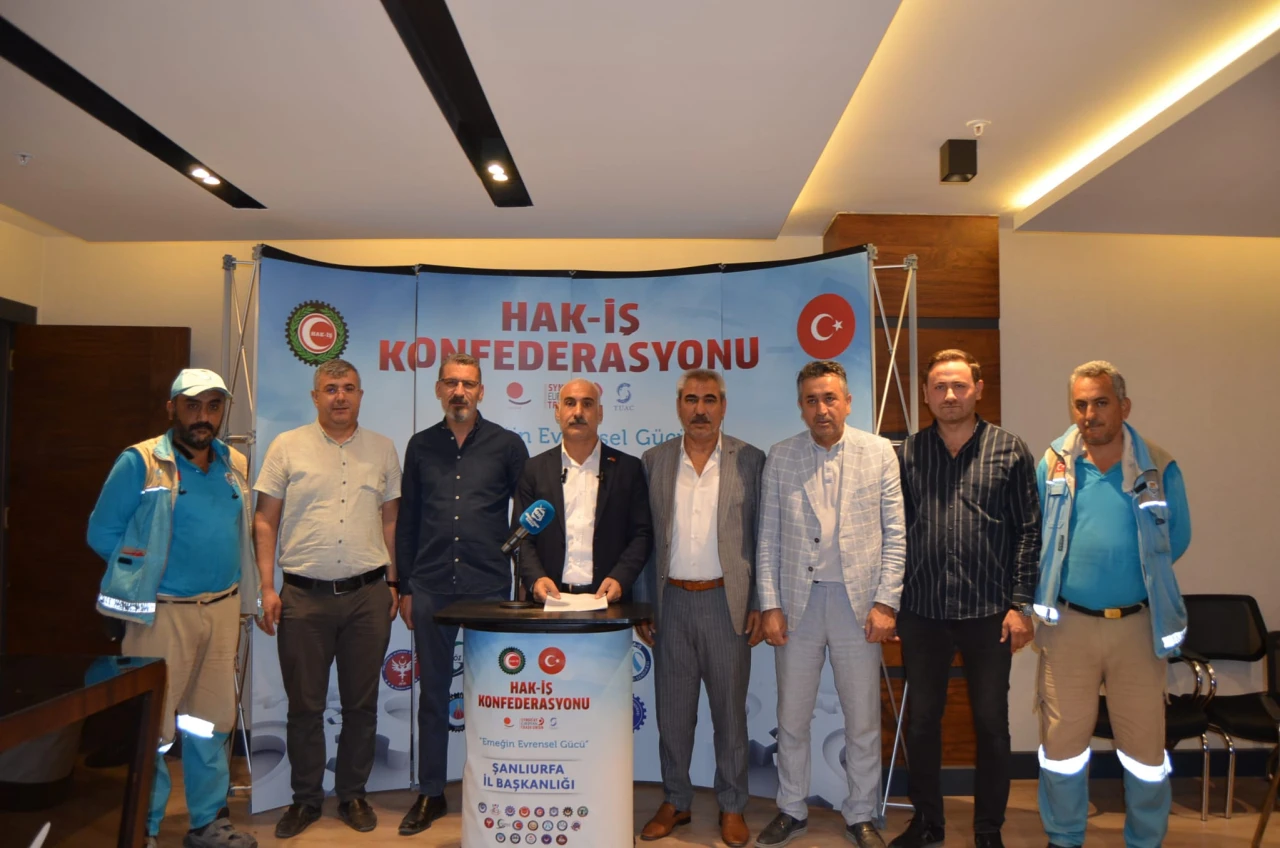 HAK-İŞ İl Başkanı Seydi Eyyüpoğlun'dan 15 Temmuz Demokrasi ve Milli Birlik Günü Basın Açıklaması
