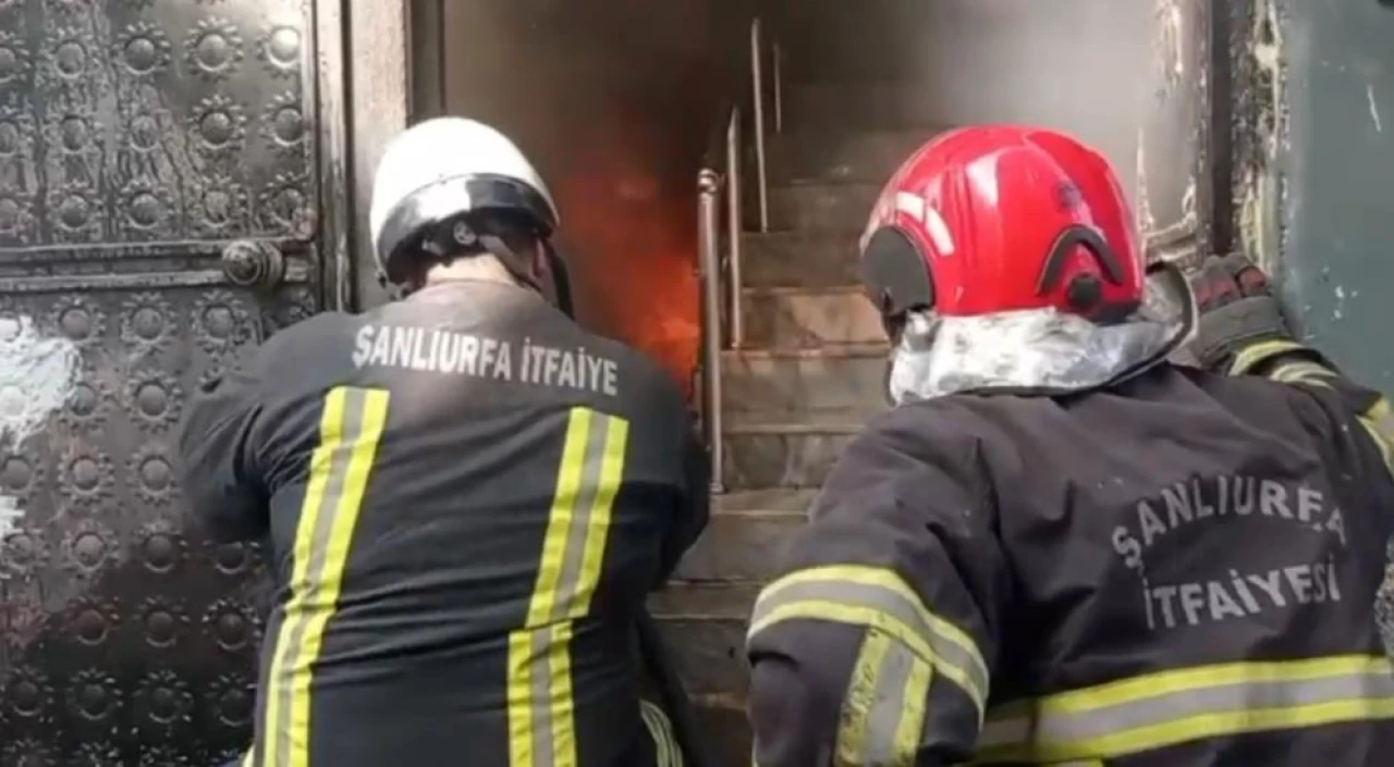 Şanlıurfa'da Korkutan Yangın