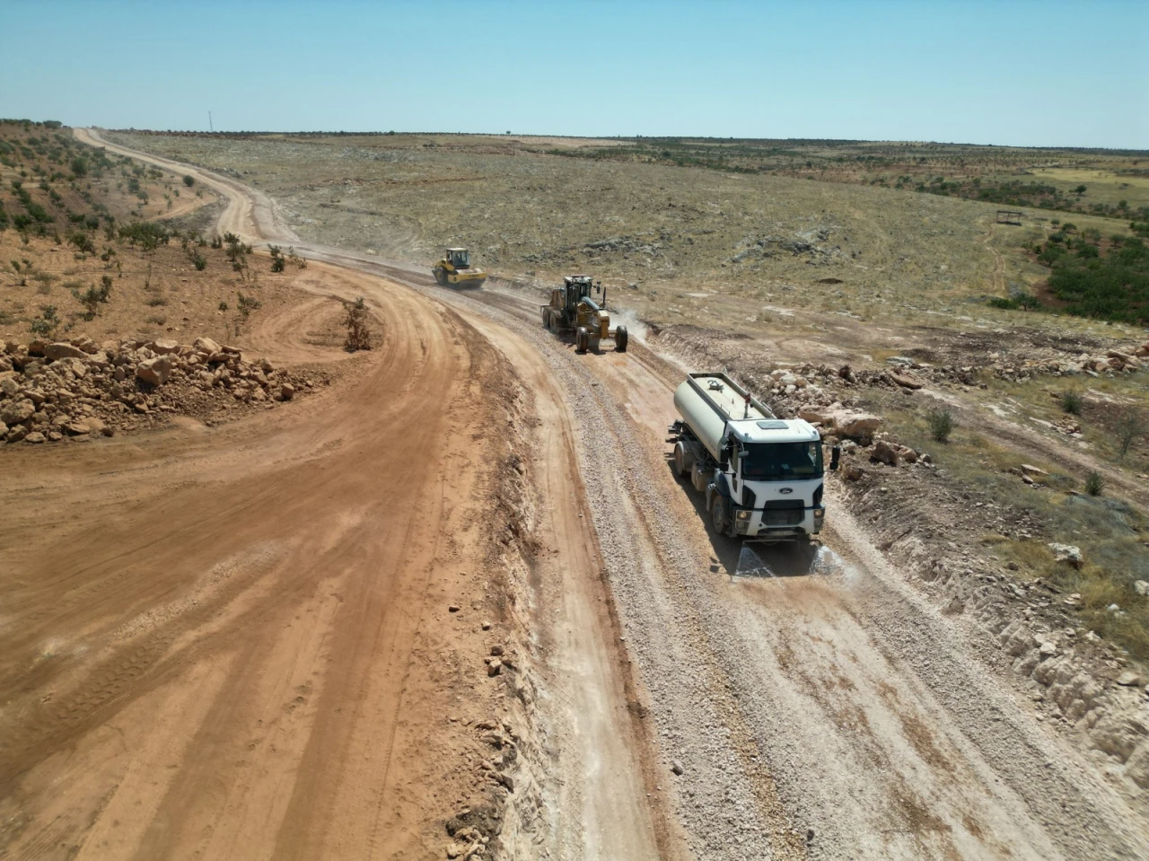 Büyükşehir, 39 Km’lik Grup Yolu İçin Asfalt Hazırlıklarını Hızlandırdı