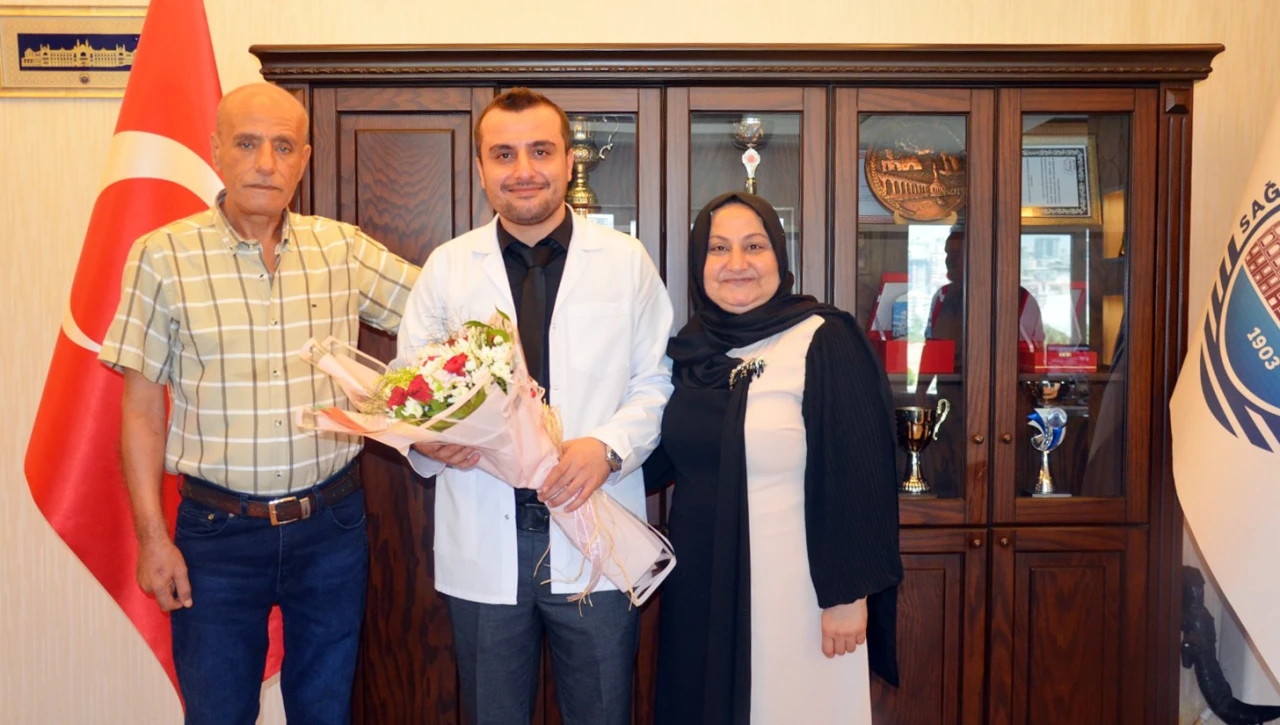 Şanlıurfa’da Bir İlk: İlk Acil Tıp Uzmanı Mezun Oldu