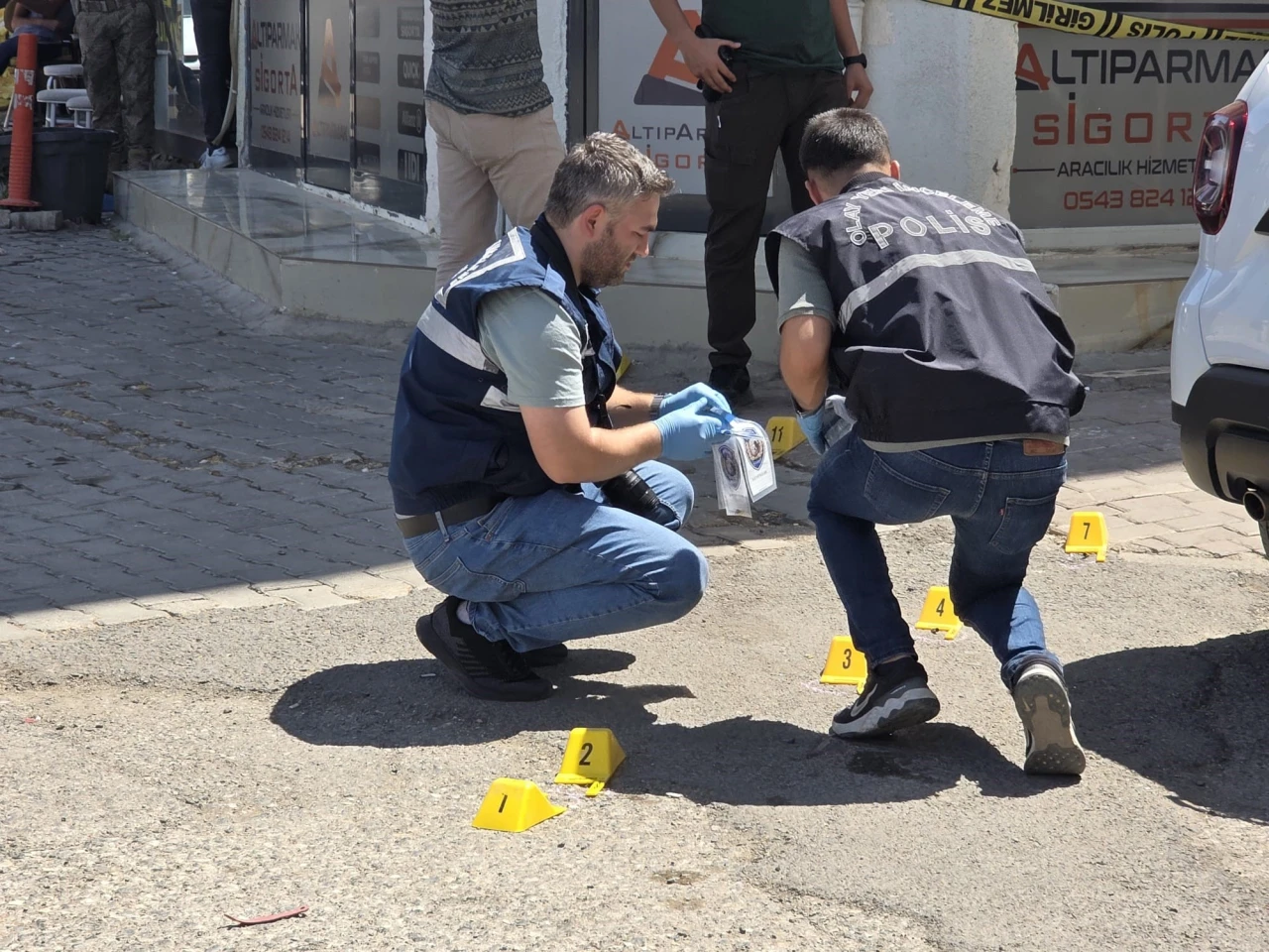 Adliyeden Çıkarılan Zanlılara Silahlı Saldırı