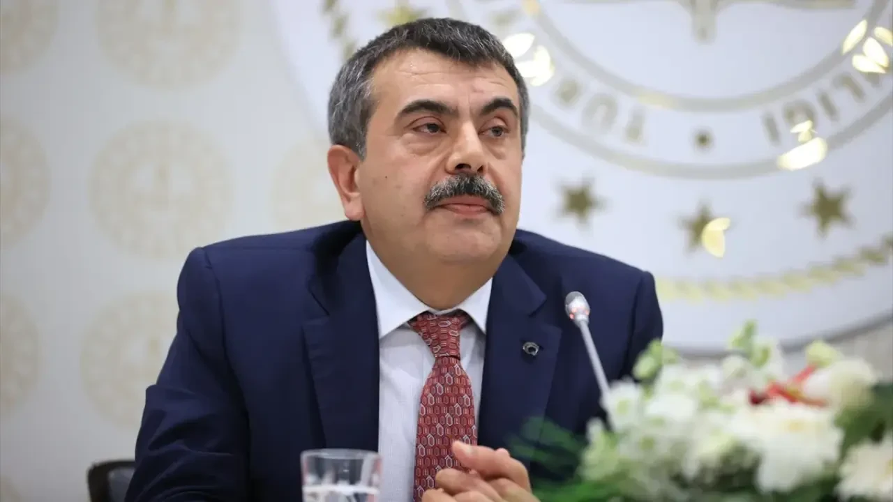 Bakan Tekin’den “Zorunlu Eğitim” Açıklaması