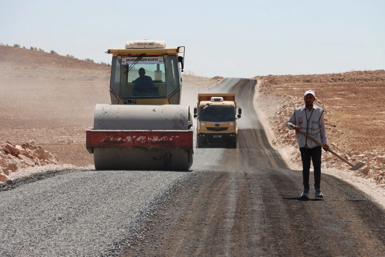 Büyükşehir’le Haliliye Ve Karaköprü Kırsalında Yol Konforu Artıyor