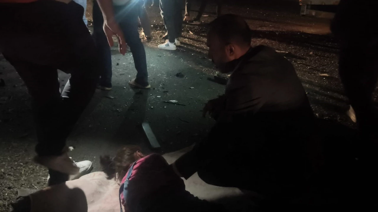 Şanlıurfa'da Minibüs İle Otomobil Çarpıştı: 1 Ölü, 5 Yaralı