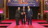 Başkan Gülpınar’a  “Yılın En Başarılı Belediye Başkanı” Ödülü