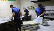 Haliliye Belediyesi, tatlı ve şekerleme satış noktalarında sıkı denetim başlattı.