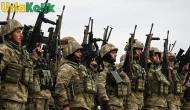 Askerlik süresi 3 aya düşebilir mi? Merakla beklenen kararlar Milli Savunma Bakanlığı ve Türkiye Büyük Millet Meclisi'nde ele alınıyor.