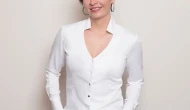 Özlem Gürses Kimdir?