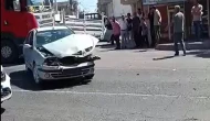 Hilvan'da Tır ile Otomobil Kaza Yaptı