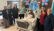 53 Yaşında İkiz Bebek Dünyaya Getirdi