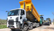 Şanlıurfa’da 14 Kilometrelik Grup Yolunda Asfalt Seferberliği Sürüyor