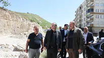 Başkan Gülpınar, Birecik’te Esnafı Ve Vatandaşları Ziyaret Etti