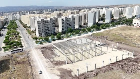 KARAKÖPRÜ’DE PAZAR YERLERİ MODERN BİR YAPIYA KAVUŞUYOR