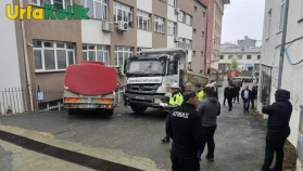 Arhavi'de Mazot Dolu Tanker Kontrolden Çıkarak Belediye Araçlarına ve Kaymakamlık Binasına Çarptı