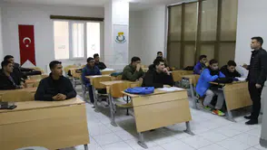 Haliliye’de Gençler Geleceğe Eğitimle Hazırlanıyor