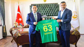 Şanlıurfaspor'un Yeni Yönetimi İlk Ziyaretlerini Başkan Özyavuz'a Yaptı