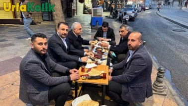 İYİ Partili Fakıbaba, Seçim Öncesi Erken Saatlerde Esnafı Ziyaret Etti!