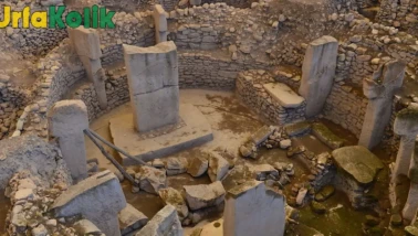 Şanlıurfa'da Yerli Üretim Kırmızı Halılar Sergilendi!