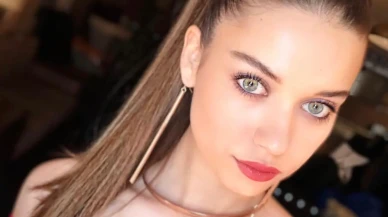Afra Saraçoğlu Kimdir?
